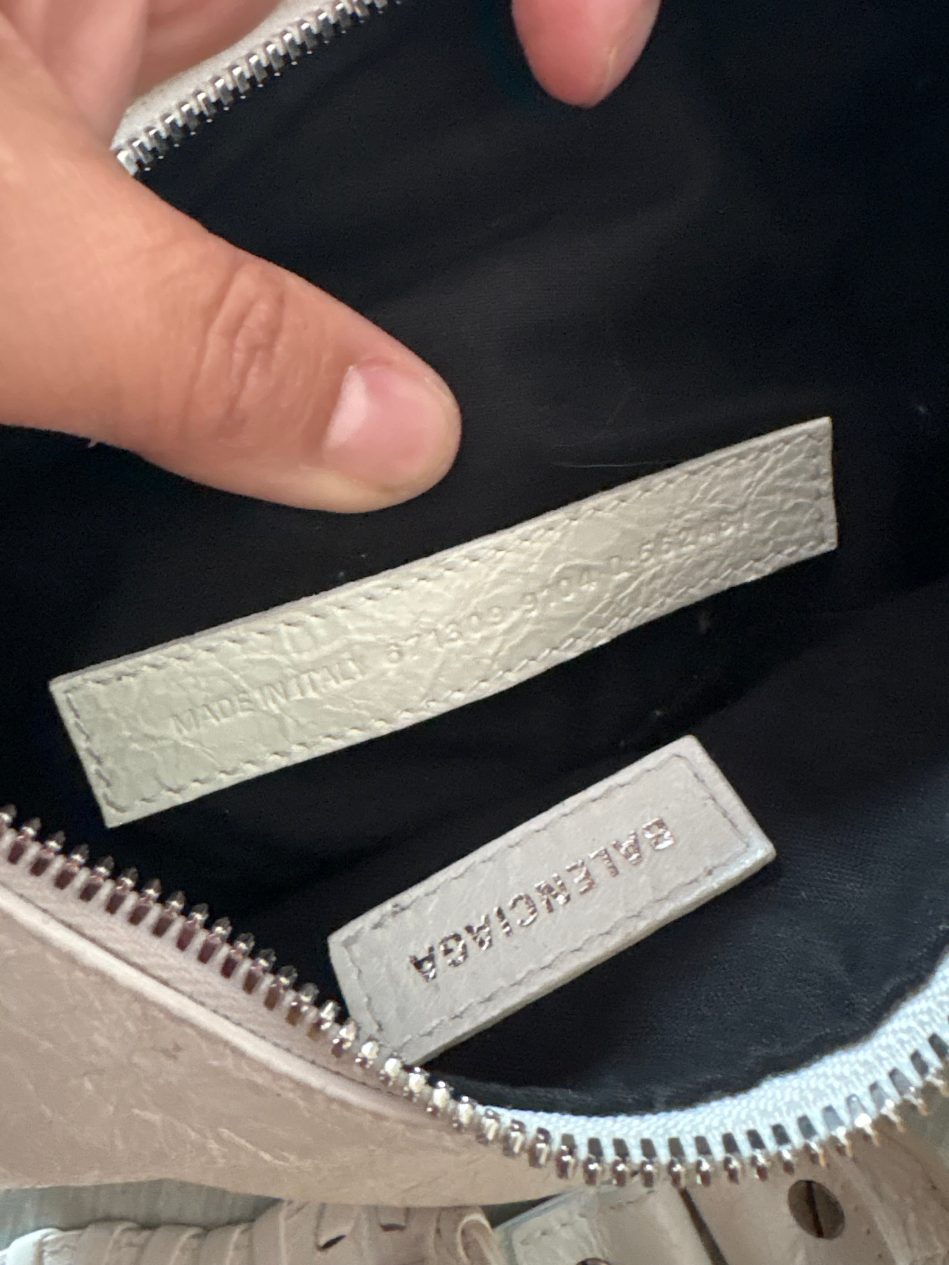 Balenciaga XS Le cagole